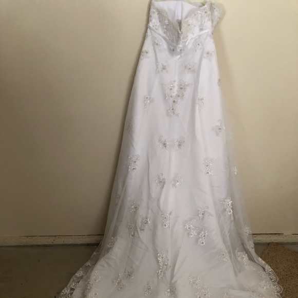 Size 16W Wedding Dresses